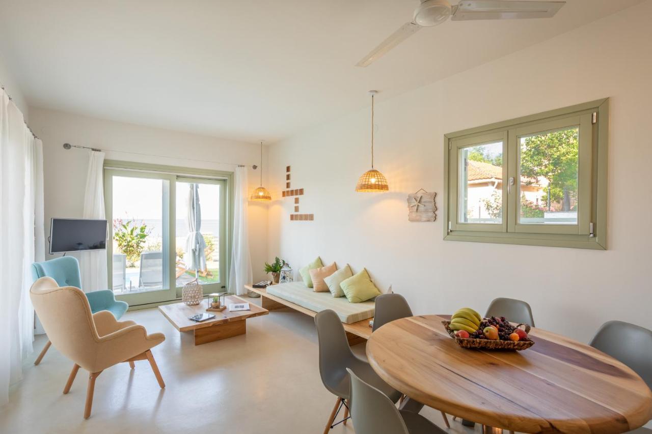 Sea And Sun Luxury Pools' Villas Khorevtón Ngoại thất bức ảnh